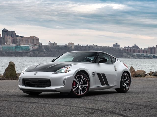 Nissan 370z Review Pricing And Specs