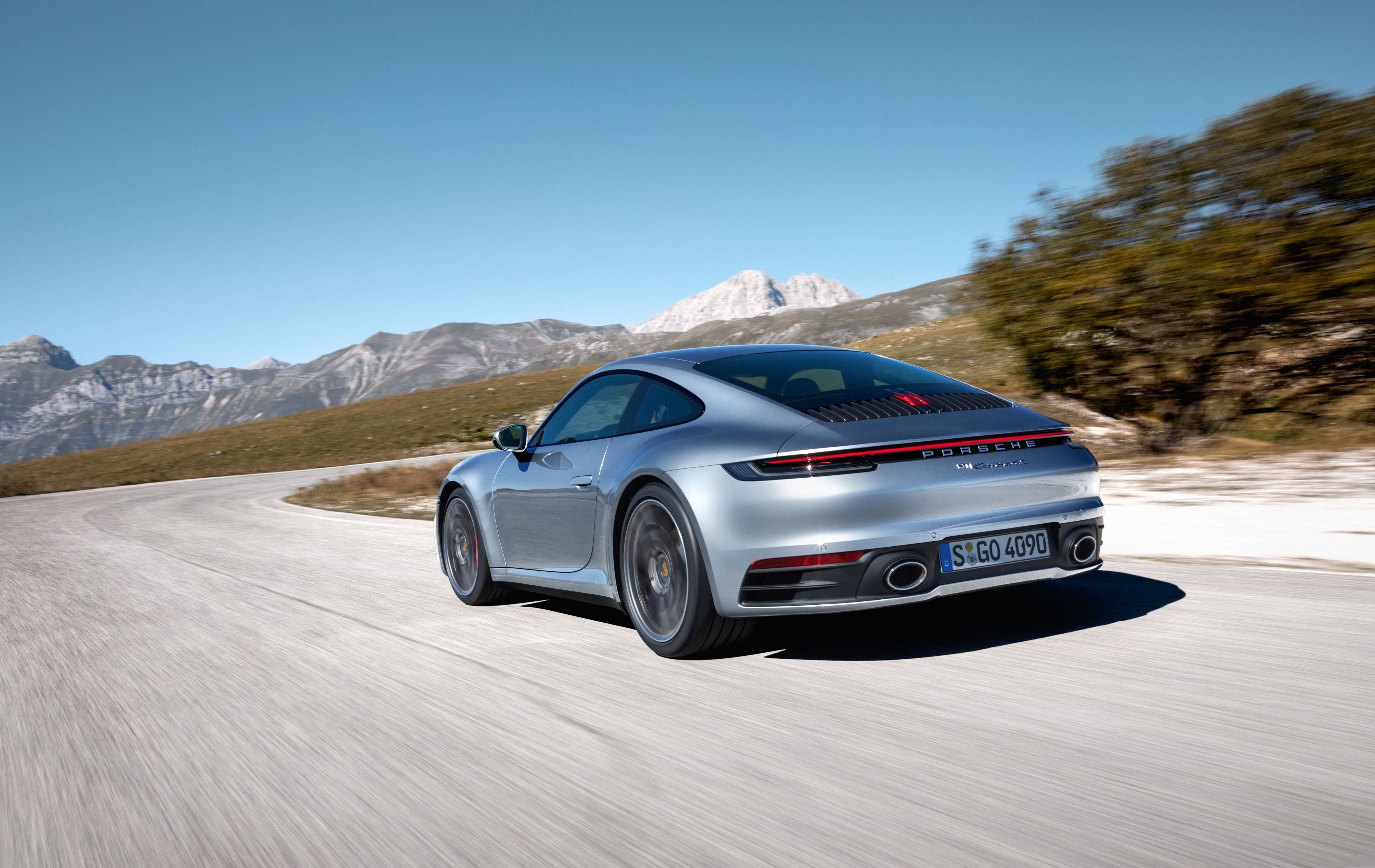 The 2020 Porsche 911 Carrera Downplays Its Performance Evolution