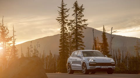 2020 Porsche Cayenne Turbo S-E Hybrid 2020 porsche cayenne turbo s e hybrid