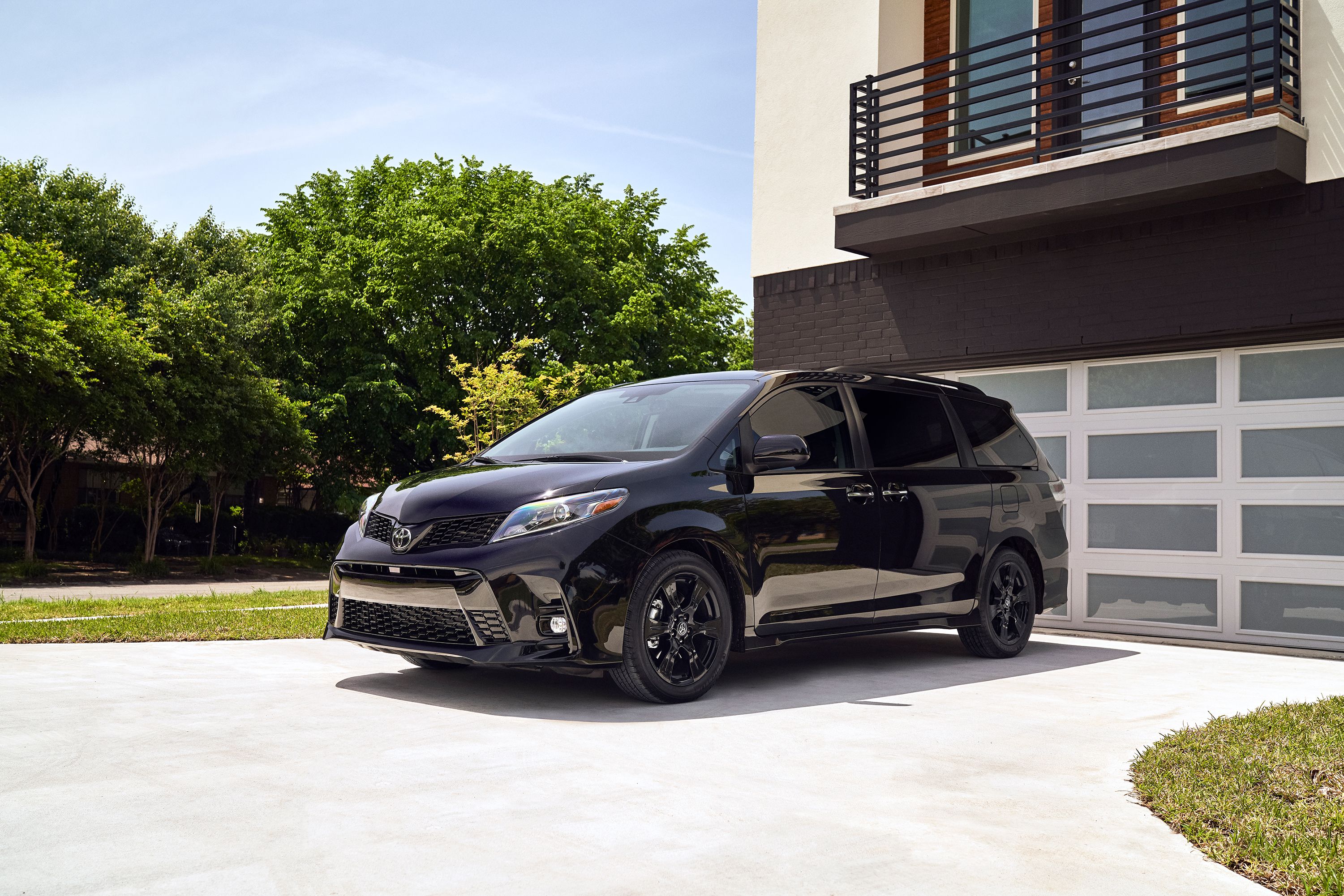 toyota family vans