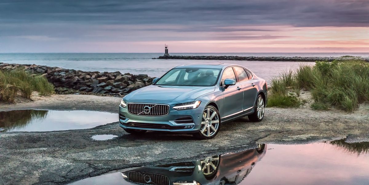 Volvo Recalling 2019–2020 Vehicles over Fuel-Pump Fuse Problem