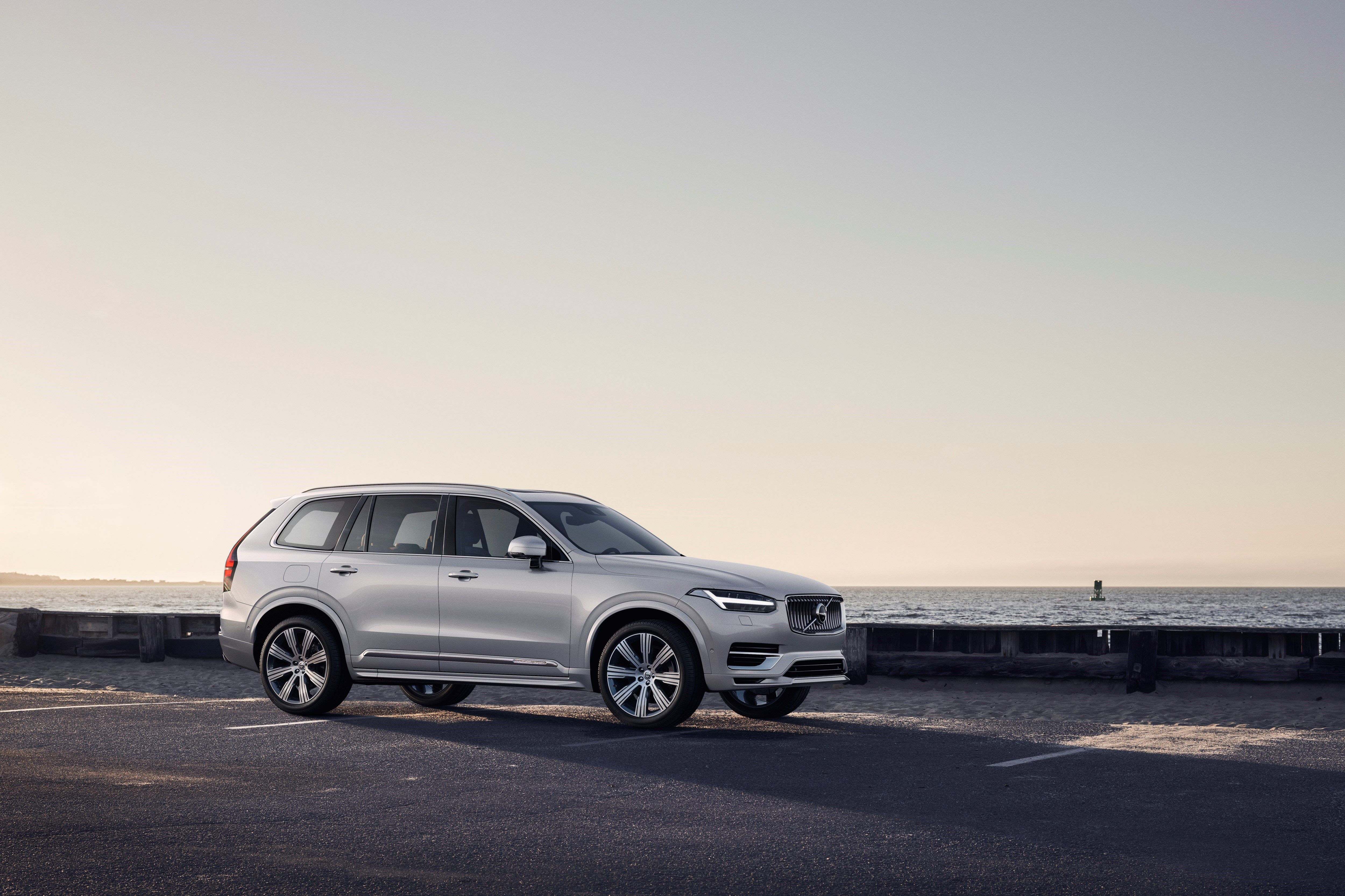 Volvo xc90 r design 2020