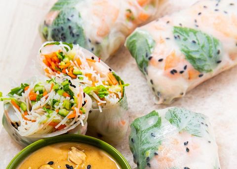 summer rolls with peanut dipping sauce