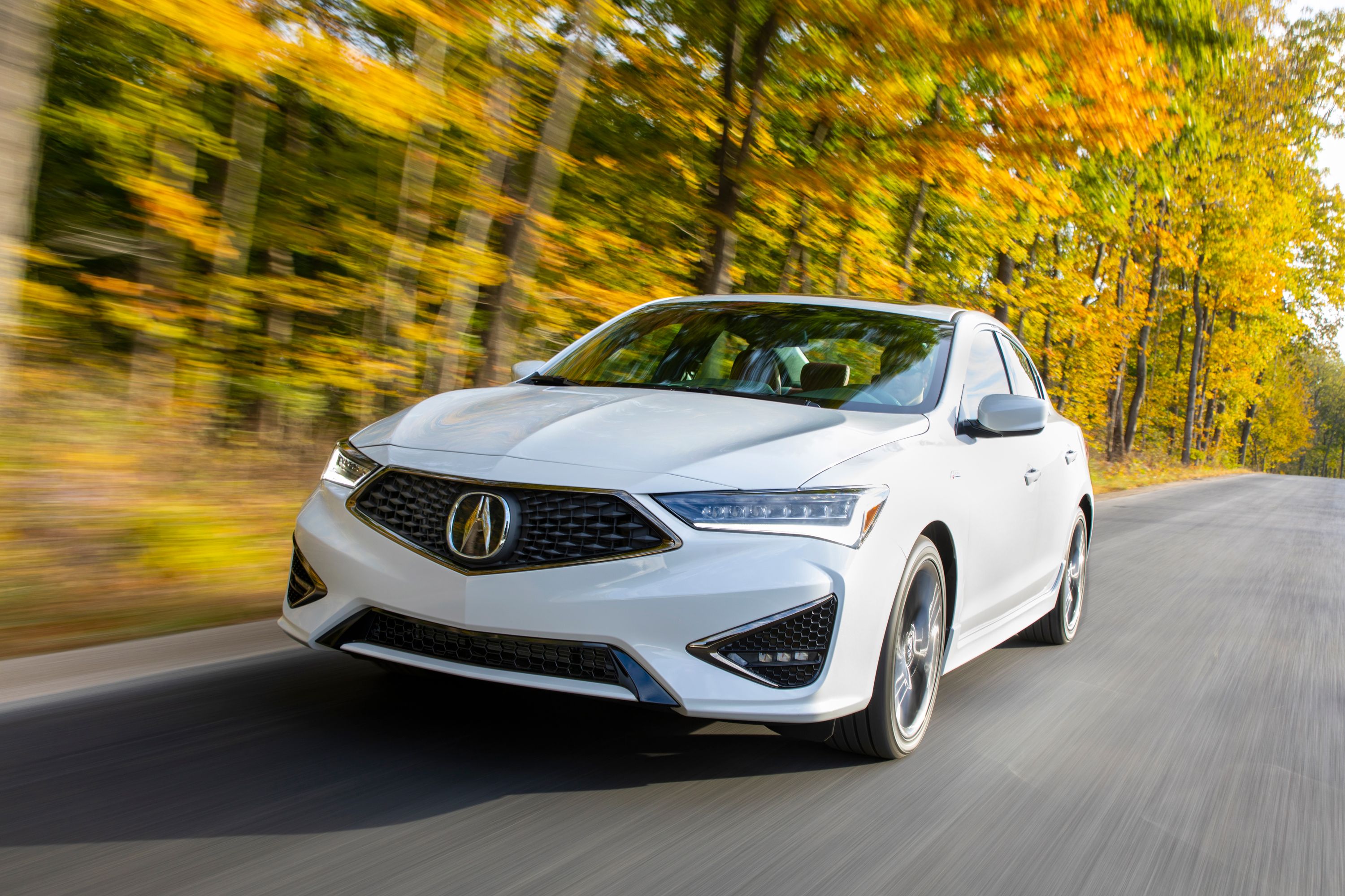 2013 Acura Ilx Hybrid Tech Pkg 4dr Sdn 1 5l Features And Specs