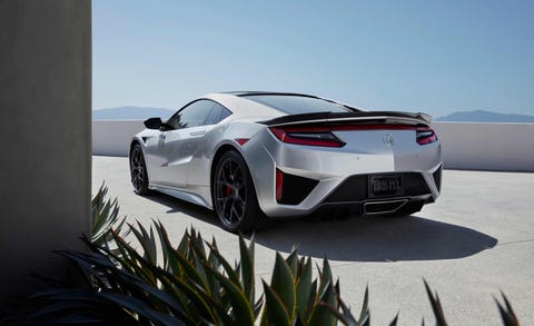 21 Acura Nsx Review Pricing And Specs 21 Acura Nsx Review Pricing And Specs