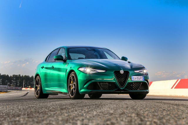 21 Alfa Romeo Giulia Quadrifoglio Review Pricing And Specs