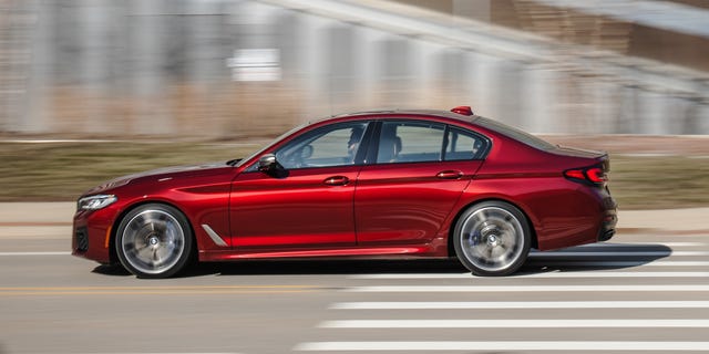 2021 BMW M550i xDrive sedan 2021 bmw m550i xdrive sedan