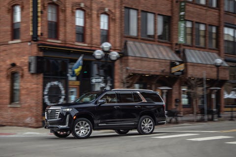 View Photos of the 2021 Cadillac Escalade Diesel