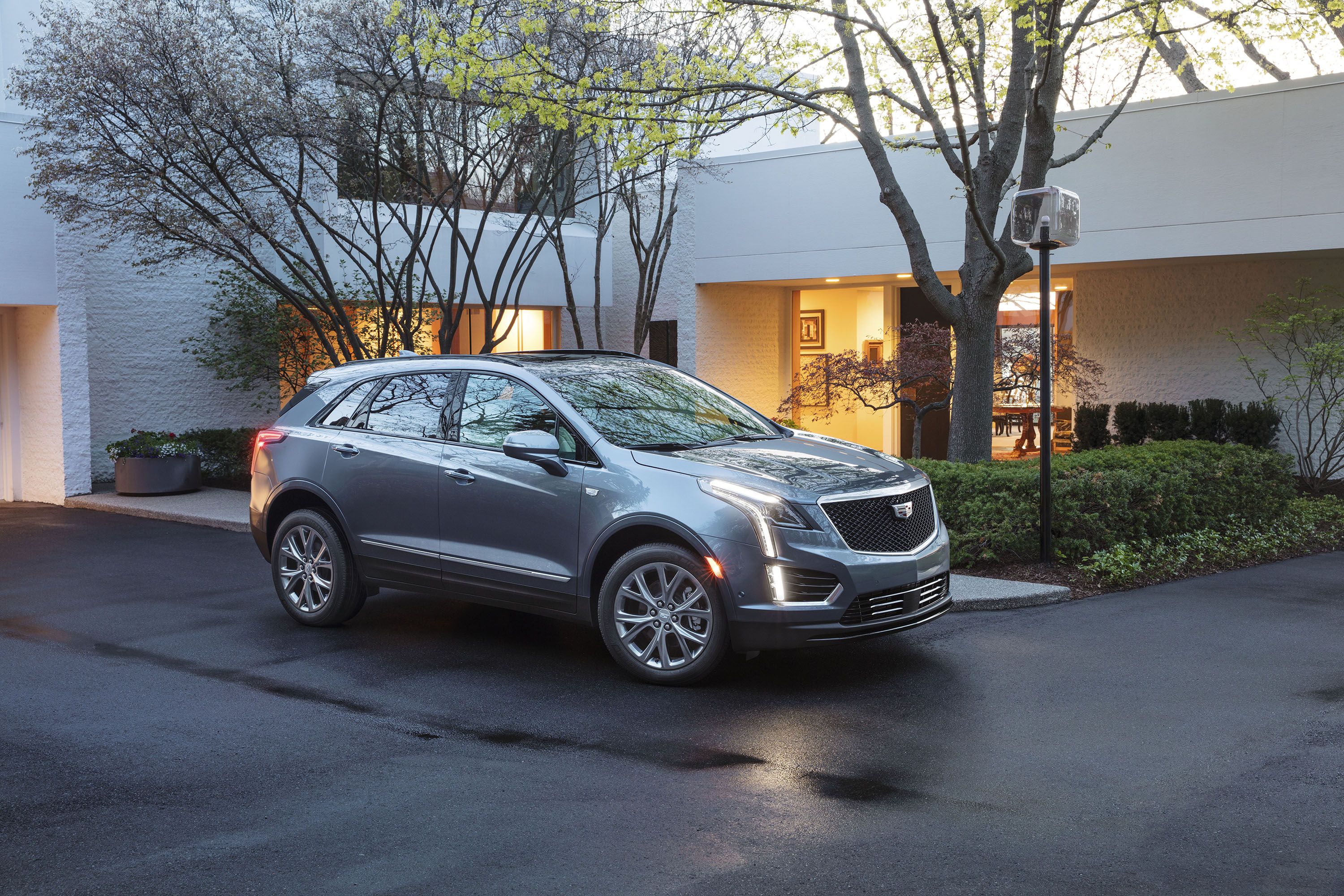 2021 Cadillac XT5 Concept and Review
