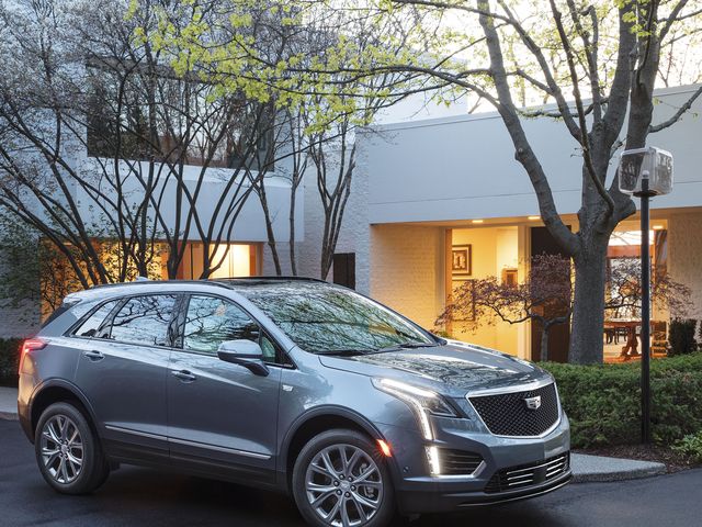 2021 Cadillac XT5 Review, Pricing, and Specs