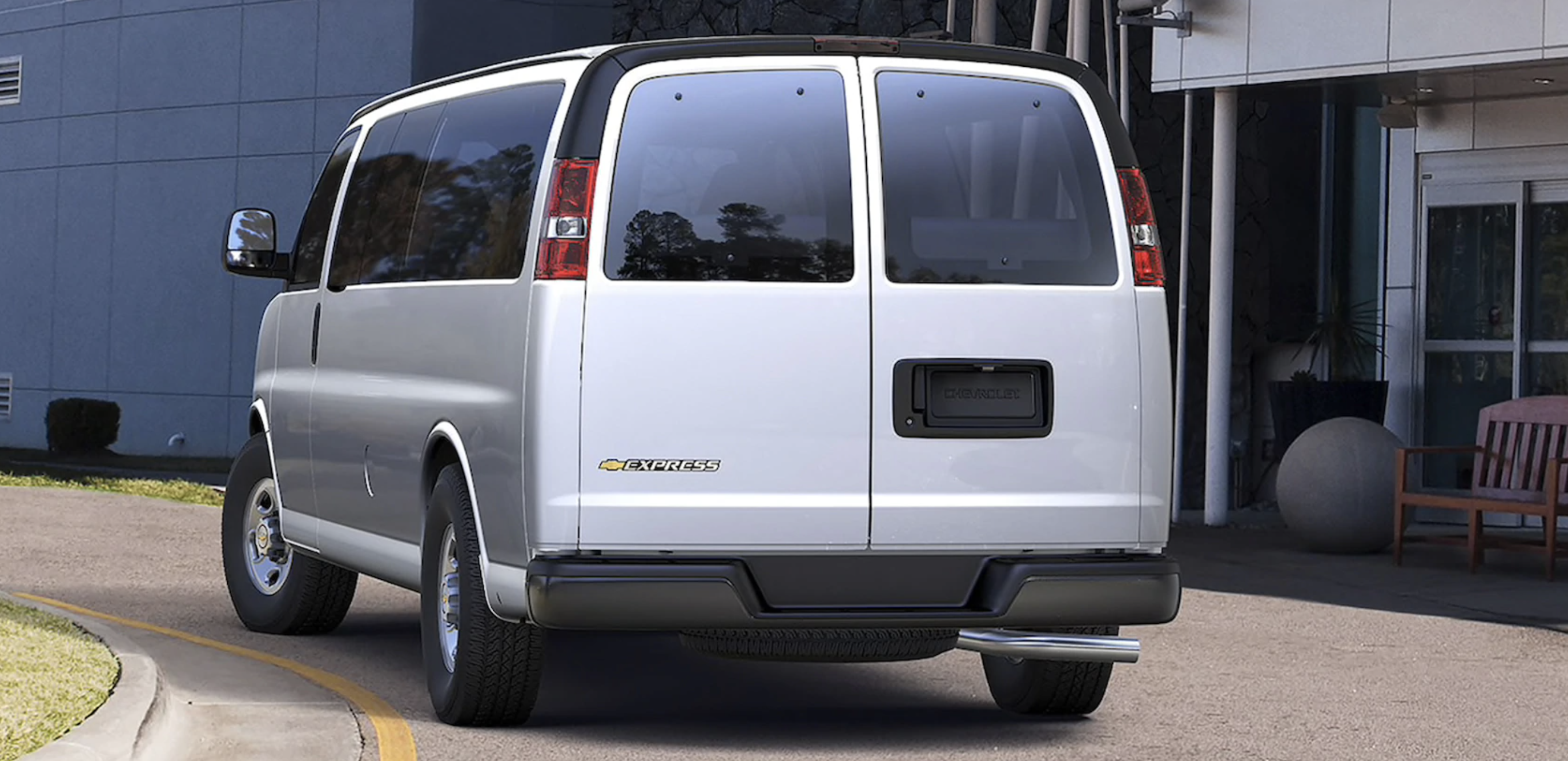 2020 chevy express 3500