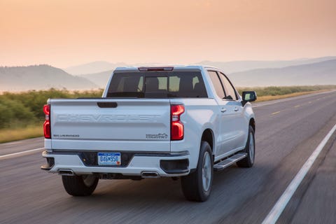 Chevrolet Silverado 2021 года