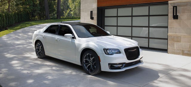 21 Chrysler 300 Review Pricing And Specs