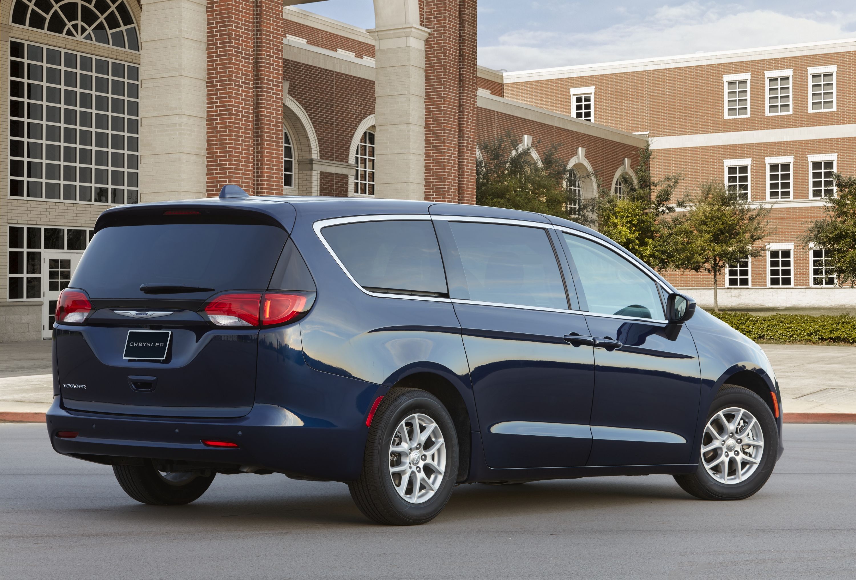 new voyager van