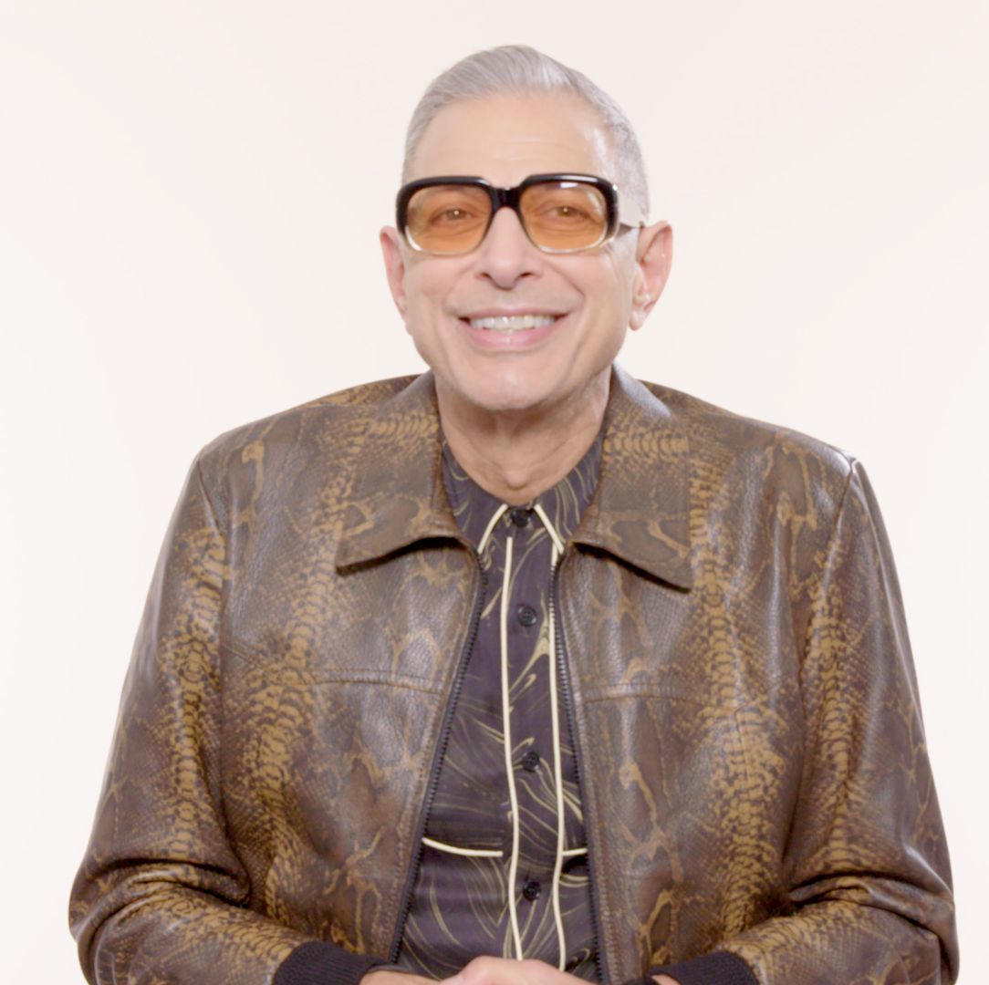 Jeff Goldblum is Absolutely Awful at Keeping Secrets