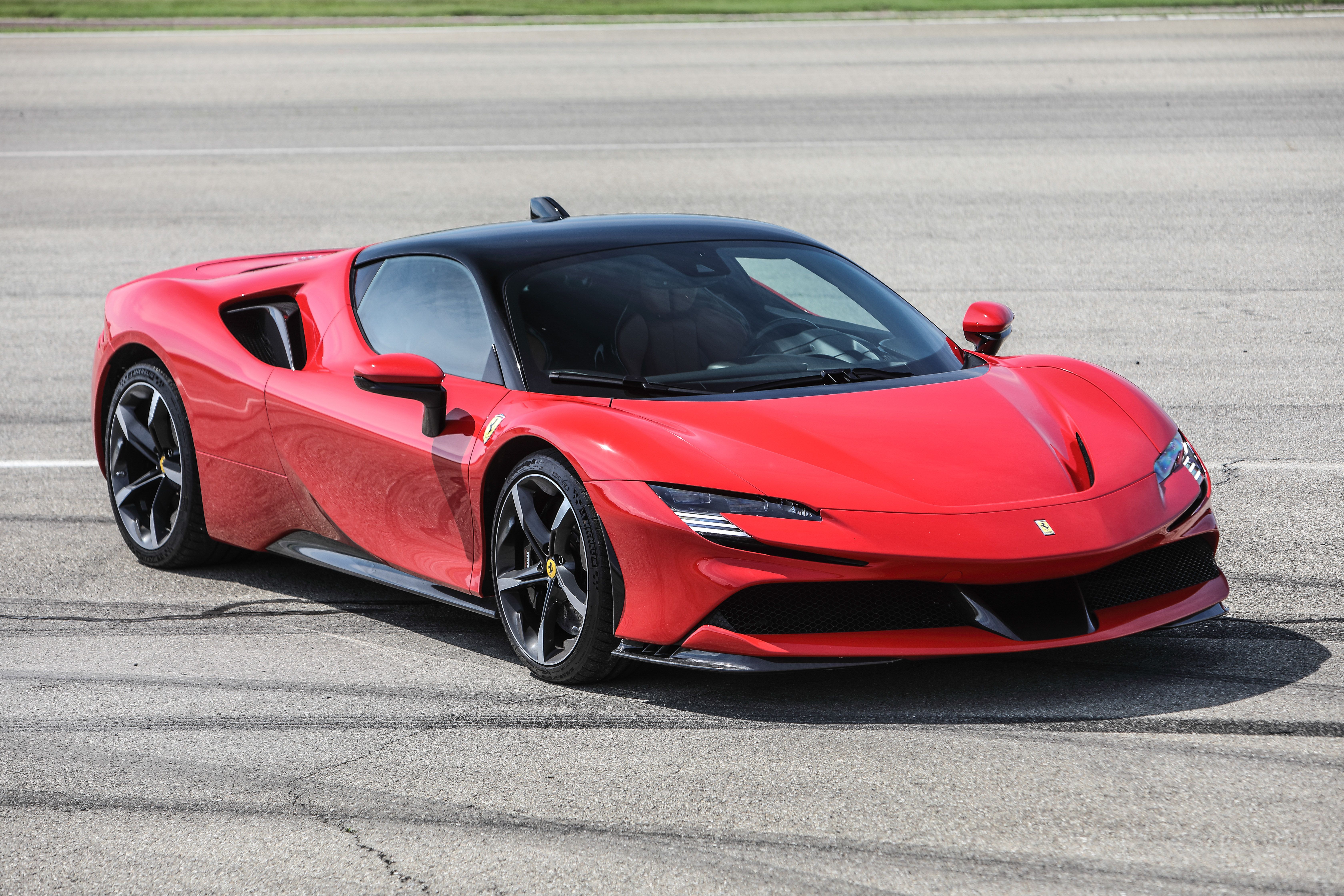 2021 Ferrari Sf90 Stradale Spider Review Pricing And Specs