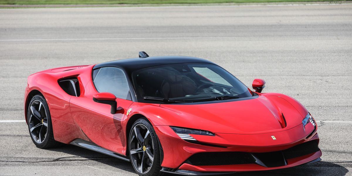 2021 Ferrari SF90 Stradale / Spider Review, Pricing, and Specs