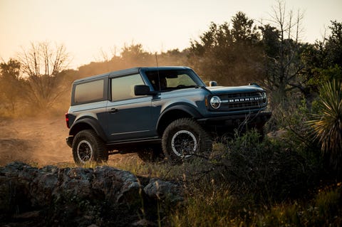 View Photos of the 2021 Ford Bronco