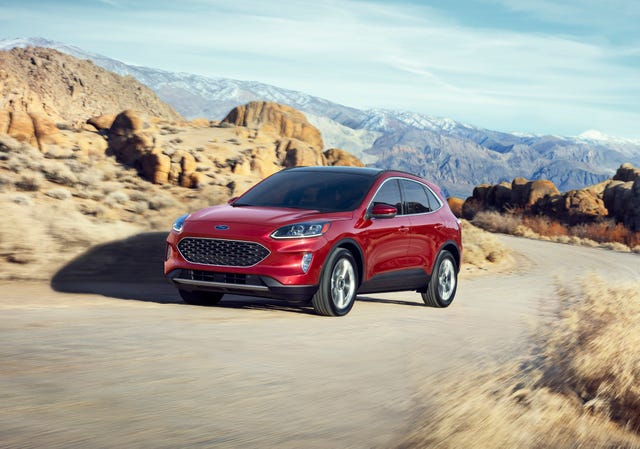 21 Ford Escape Review Pricing And Specs