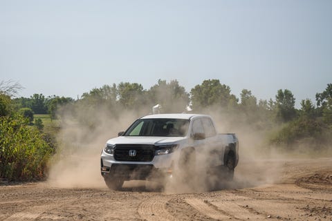 View Photos of the 2021 Honda Ridgeline HPD