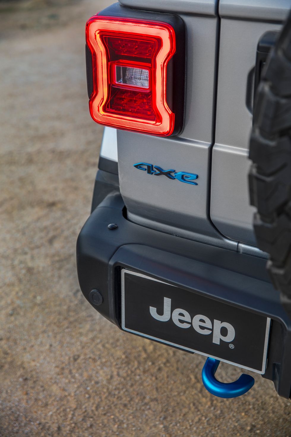 image of "Jeep Gladiator 4xe Coming Next Year with Wrangler's Plug-In Powertrain"