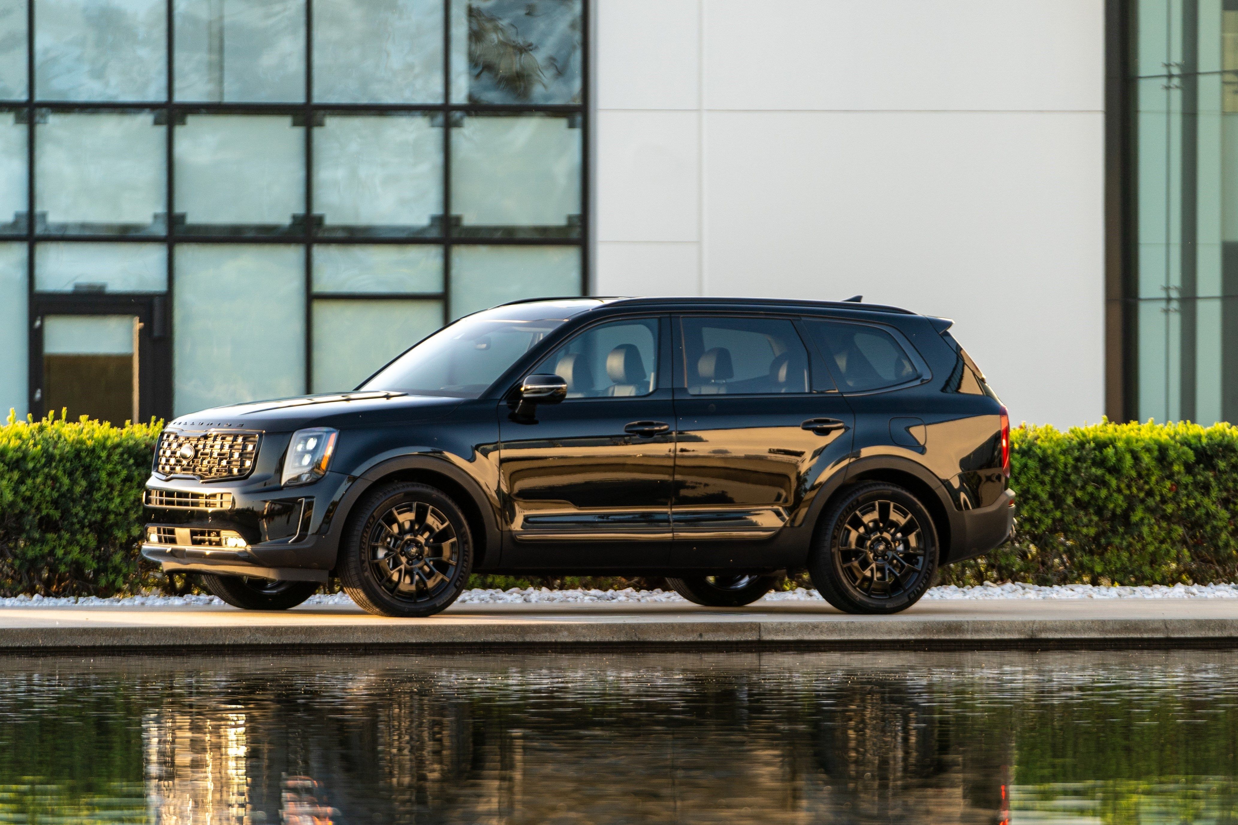 21 Kia Telluride Review Pricing And Specs