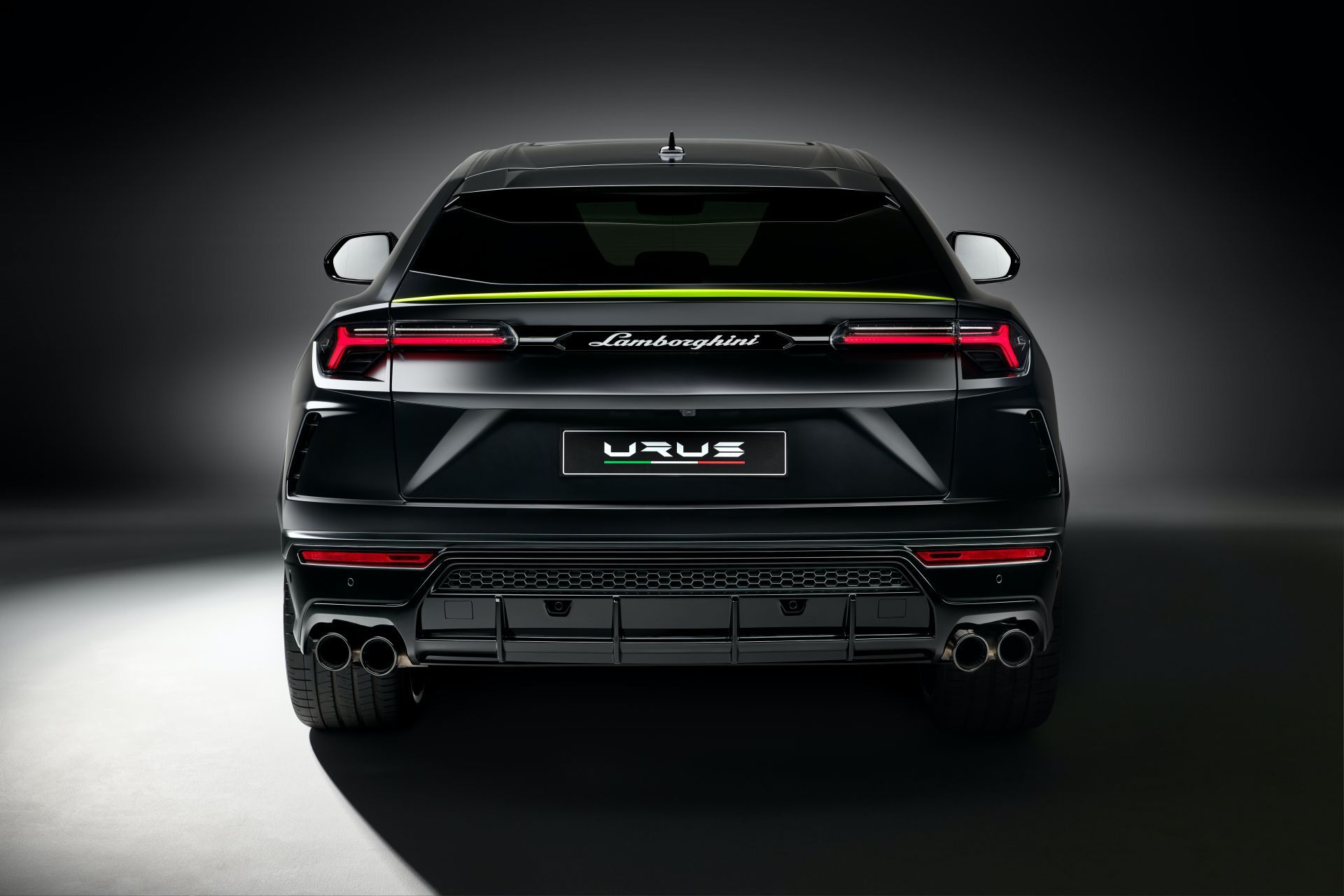 Lamborghini Urus Graphite: Dosis extra de personalidad