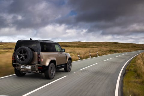 21 Land Rover Defender 90 Puts The Defender In Its Purest Form