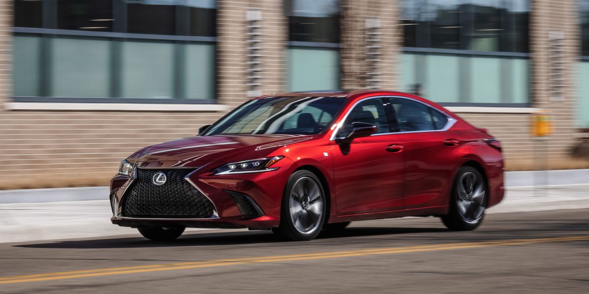 2021 Lexus ES250 AWD Gets in Touch with Its Inner Camry