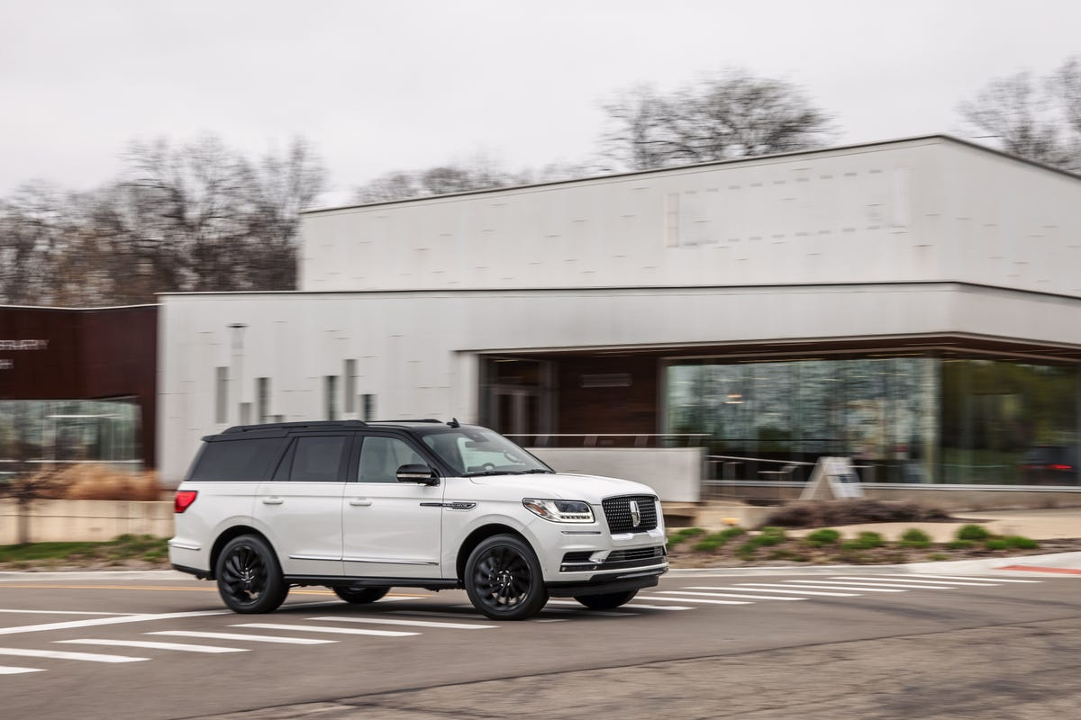 View Photos of the 2021 Lincoln Navigator Black Label Special Edition