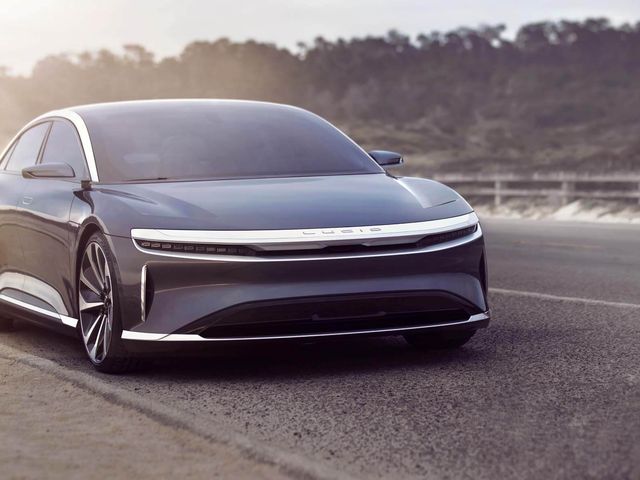 2021 lucid air front