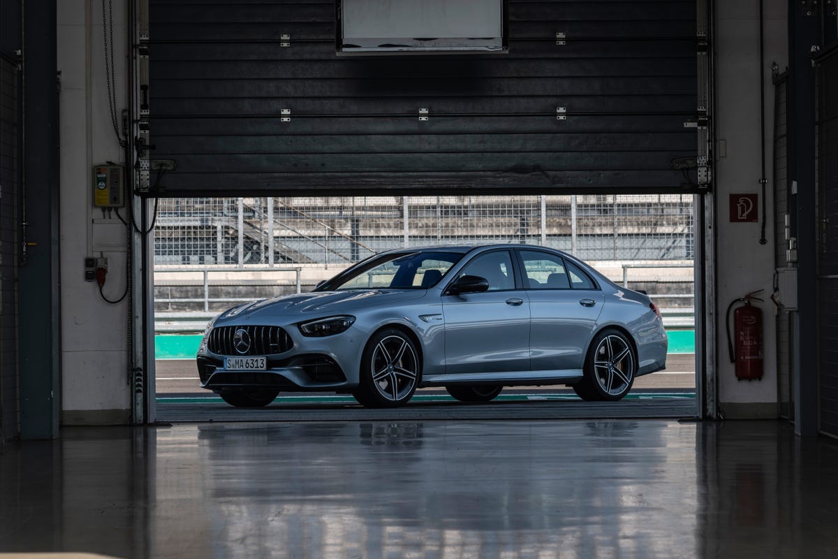 View Photos Of The 2021 Mercedes-AMG E63 S 4Matic - NewsOpener