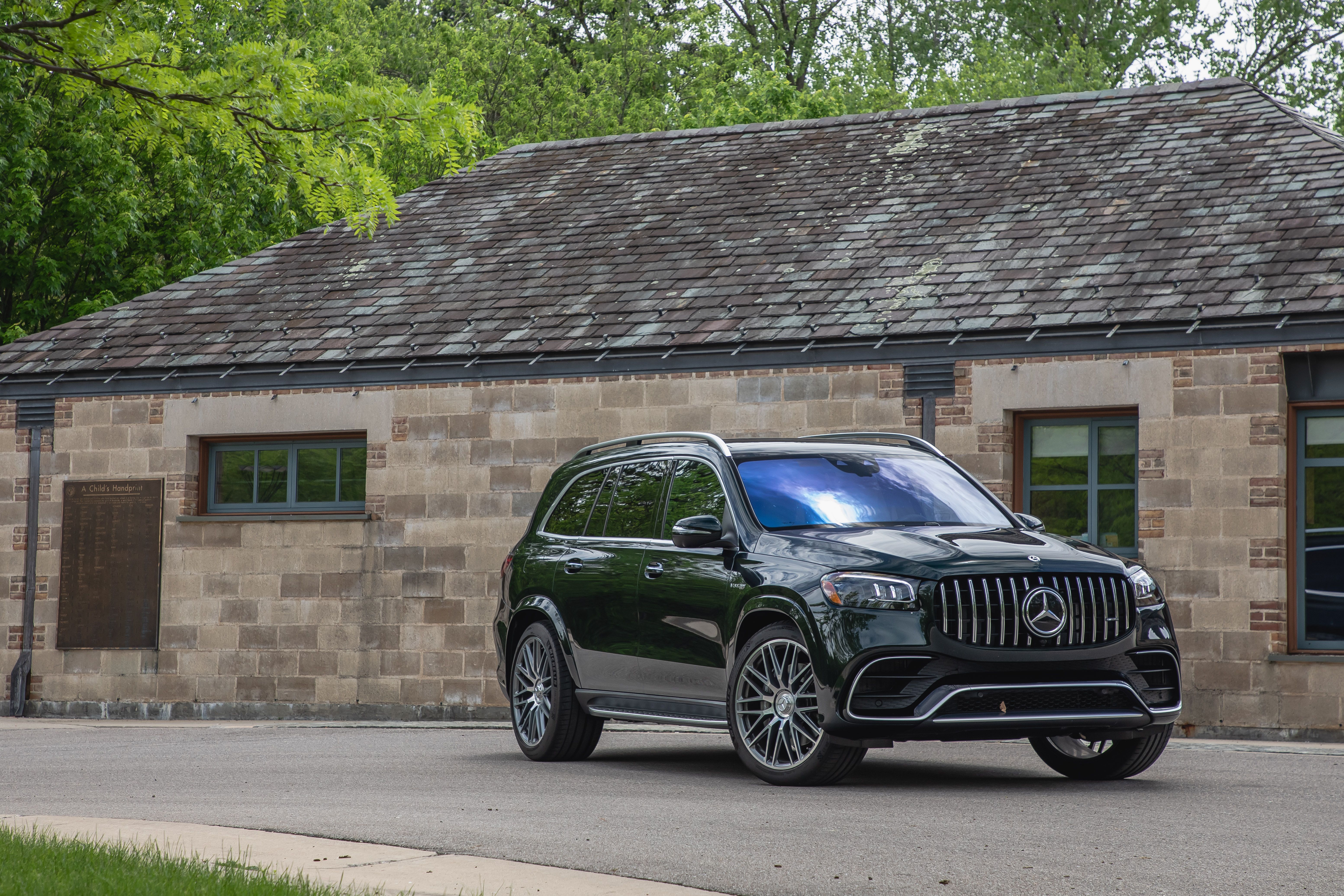 21 Mercedes Amg Gls63 Review Pricing And Specs