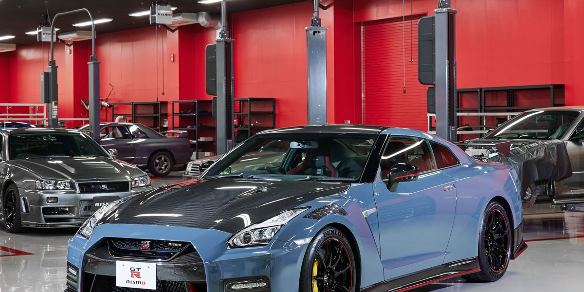 22 Nissan Gt R Review Pricing And Specs