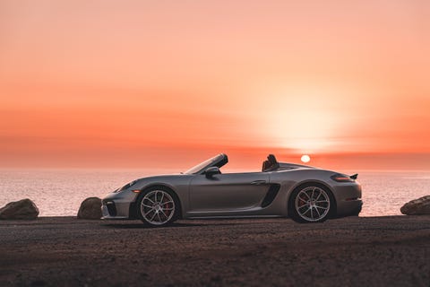 View Photos of the 2021 Porsche 718 Spyder View Photos of the 2021 Porsche 718 Spyder
