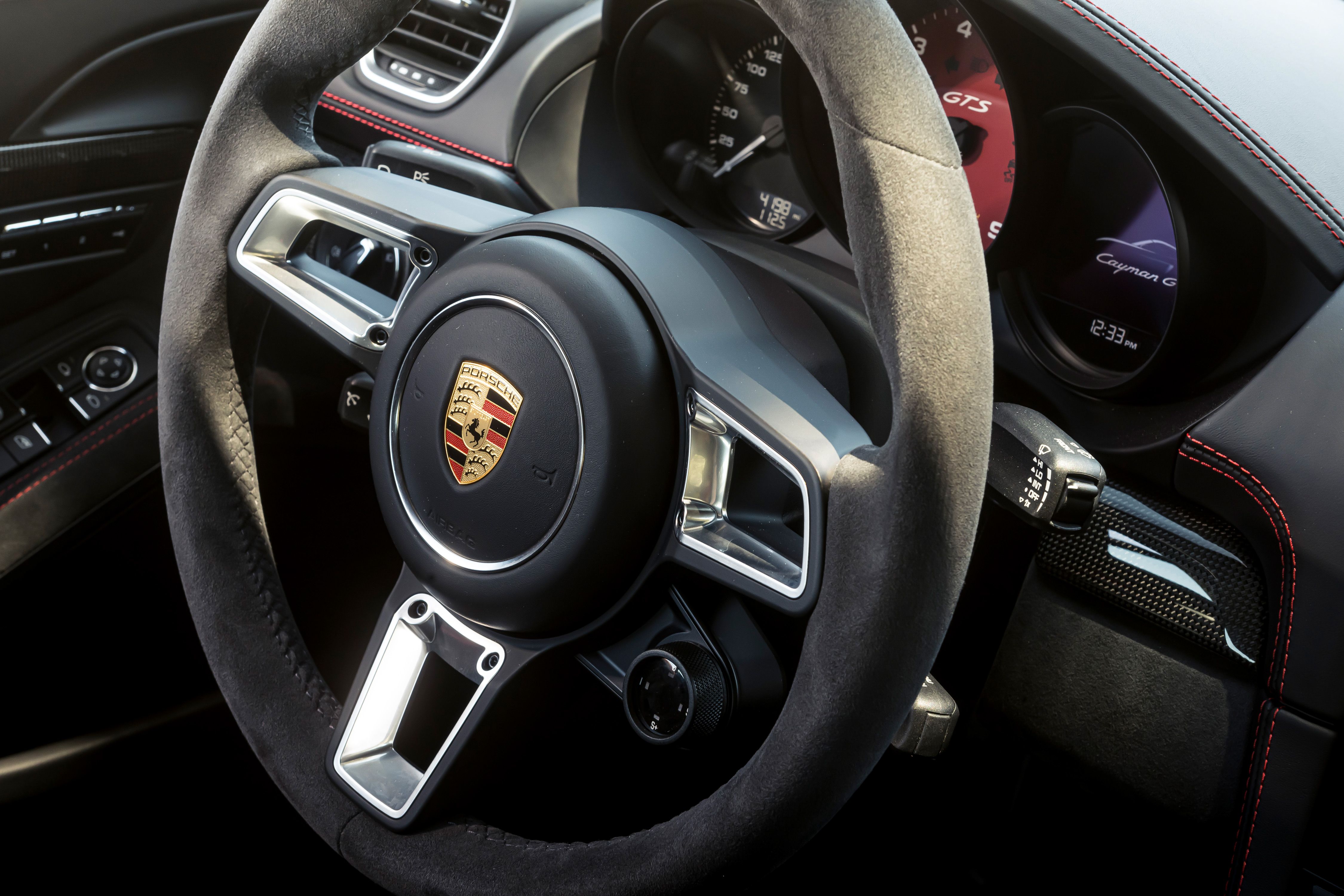 View Photos Of The 21 Porsche 718 Cayman Gts 4 0 Manual