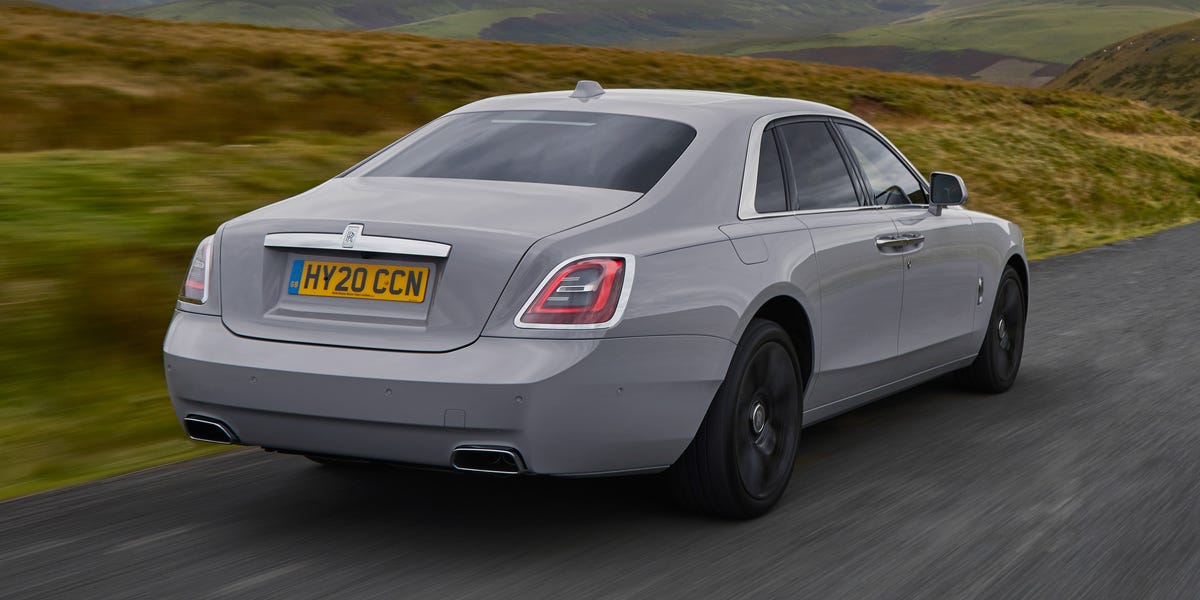 View Photos of the 2021 Rolls-Royce Ghost 1 2021 rolls royce ghost 106