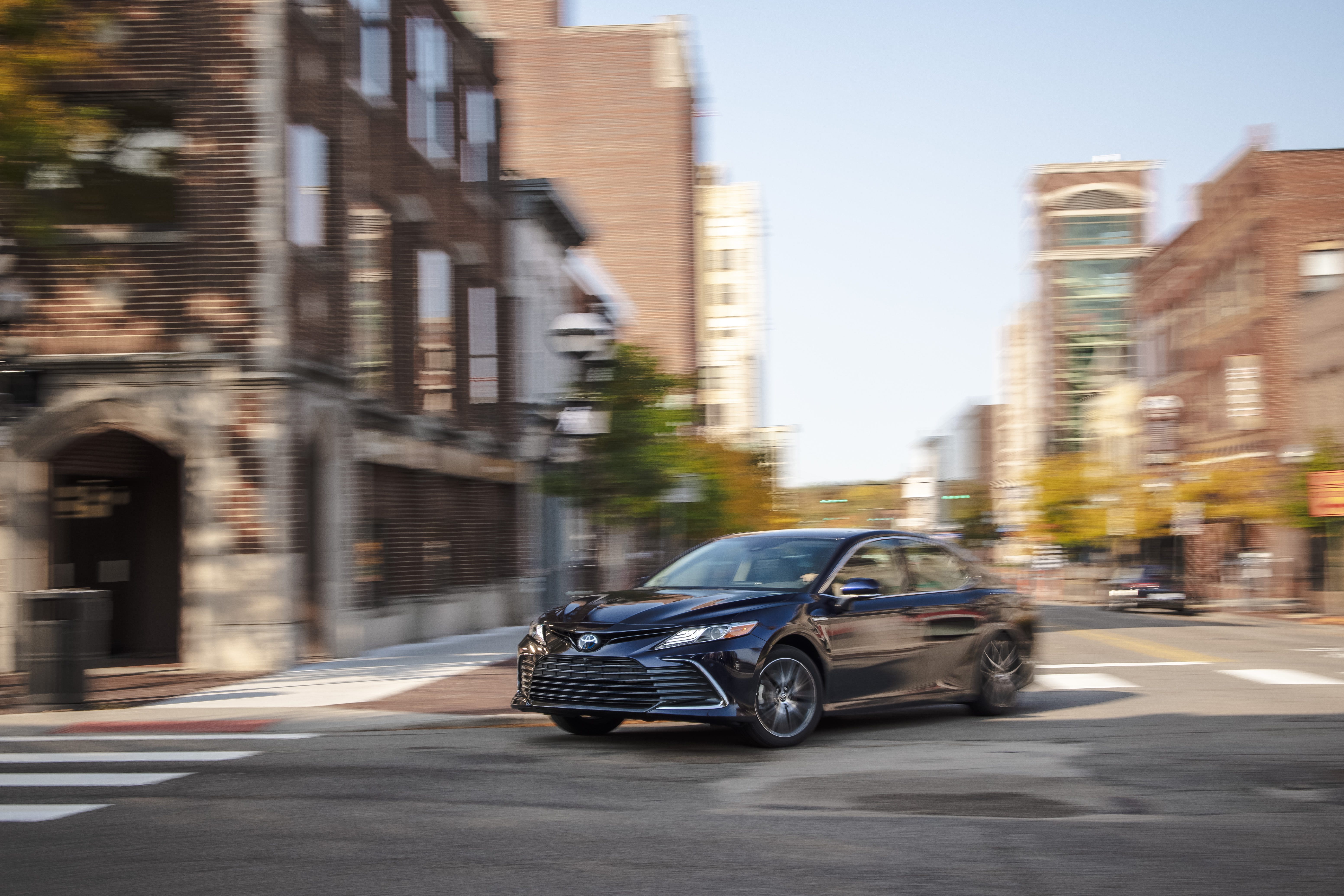 2021 toyota camry hybrid xle