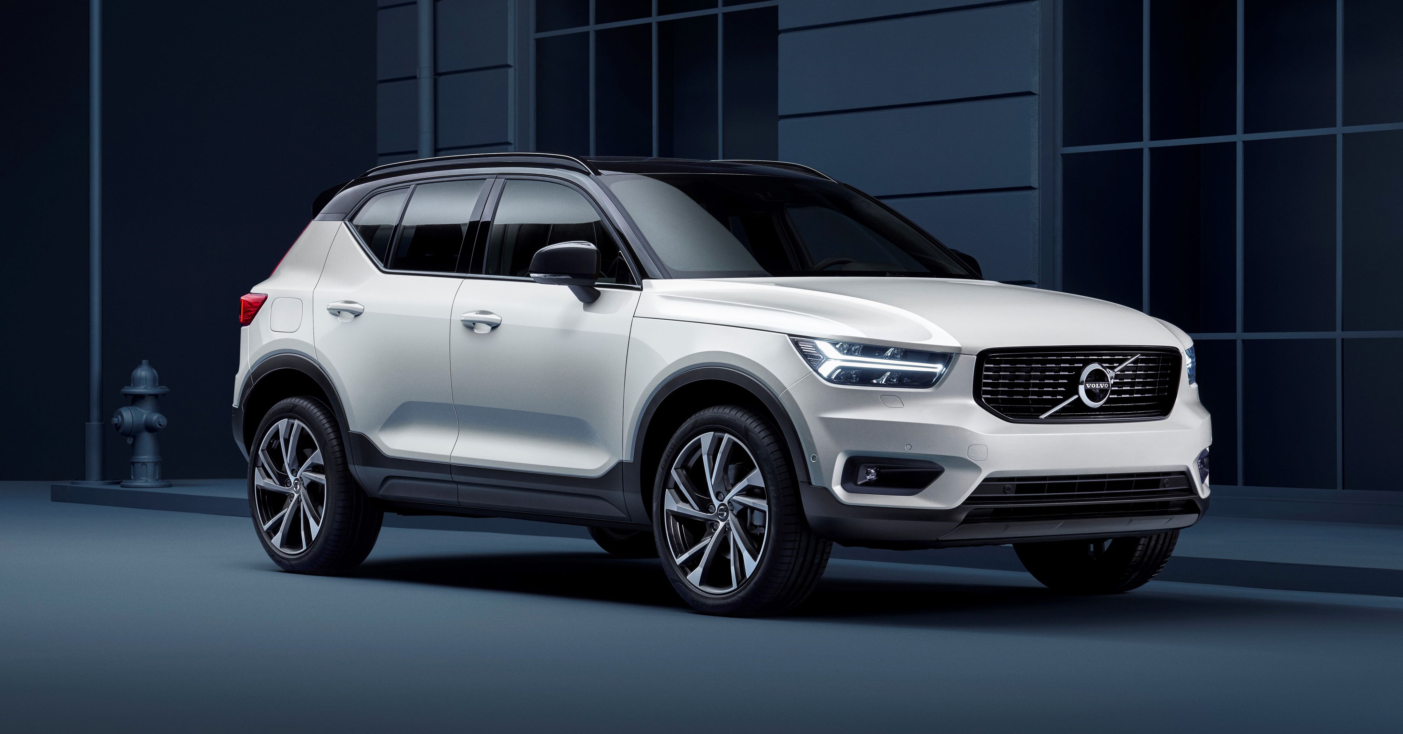 volvo crossover xc40 review