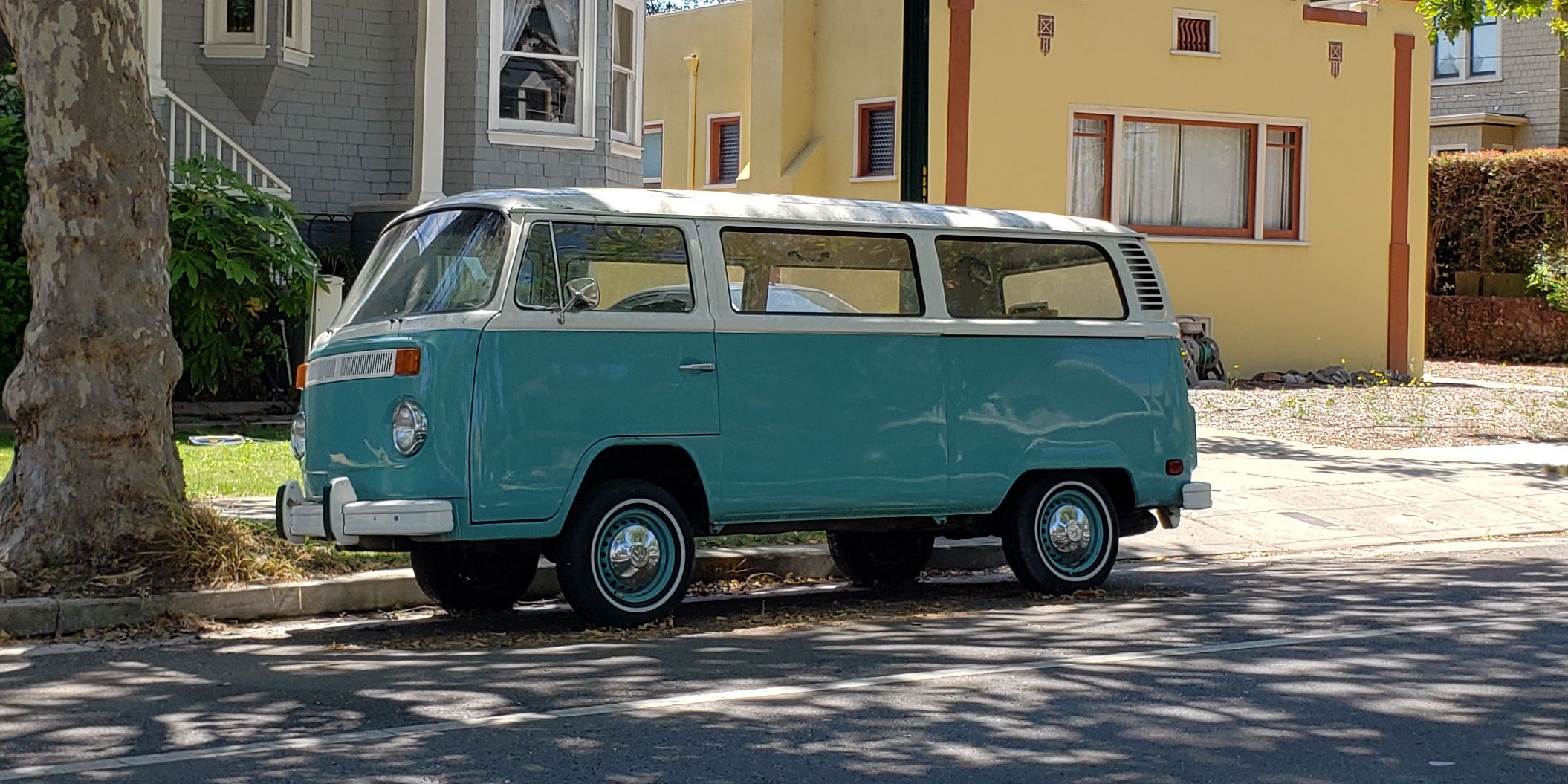 Late Volkswagen Transporter Is Down On the Alameda