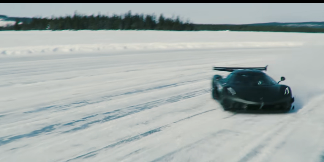 Watch a Koenigsegg Jesko Slide Around in the Snow