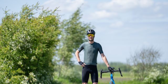 Verpersoonlijking Zilver vervolgens BBB Cycling Aerotech shirt en Corsa fietsbroek | Bicycling