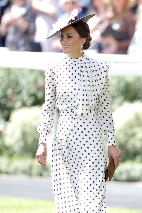 ascot, england   june 17 catherine, duchess of cambridge in the parade ring during royal ascot 2022 at ascot racecourse on june 17, 2022 in ascot, england photo by chris jacksongetty images