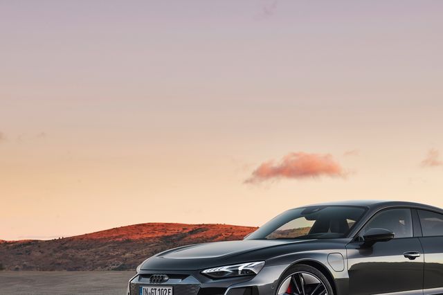 Verfrissend Ongemak afstuderen Audi's 2022 RS e-tron GT Adds More Speed to an Already Quick EV