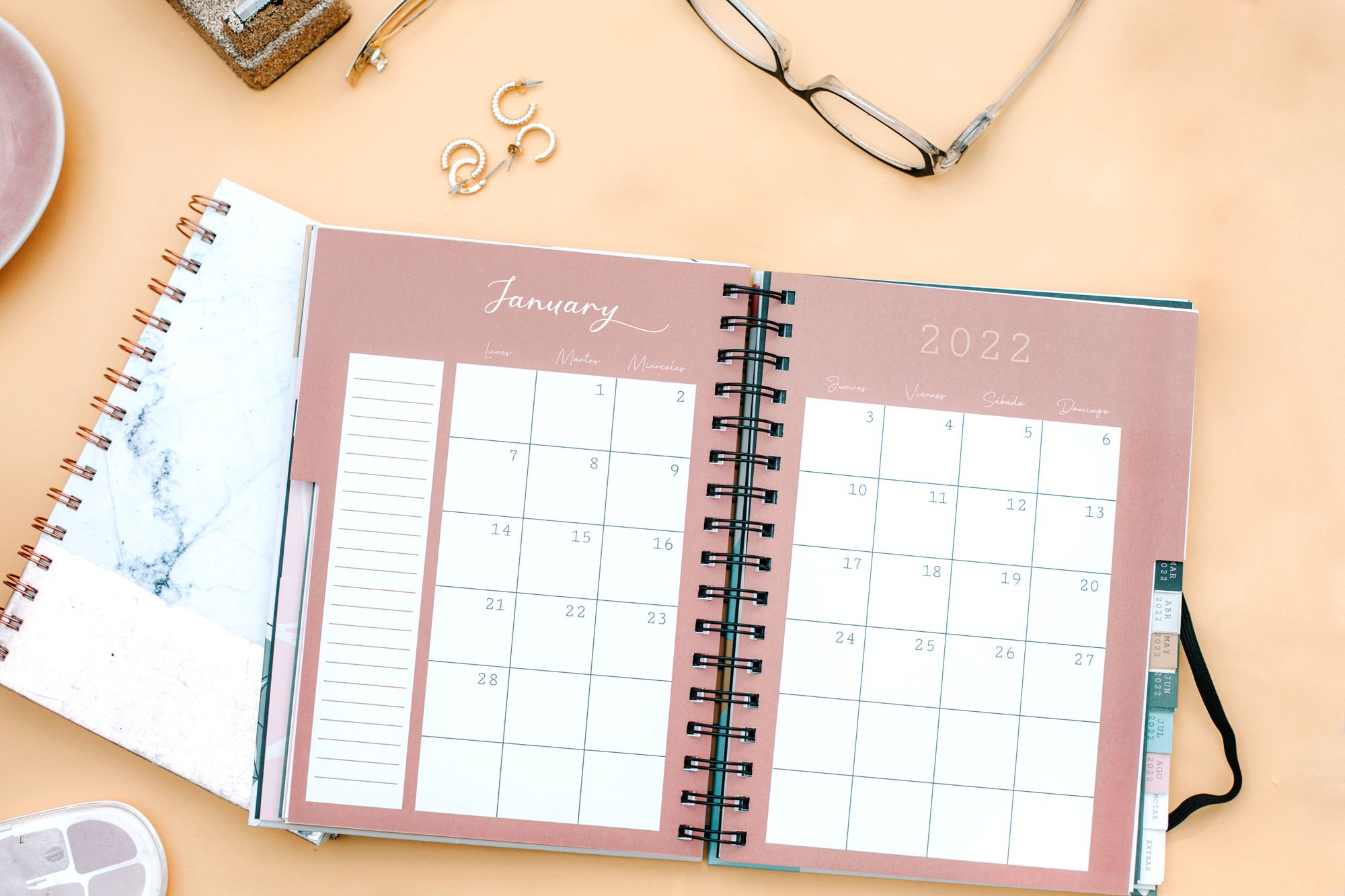 at a glance tabbed 2018 monthly planner