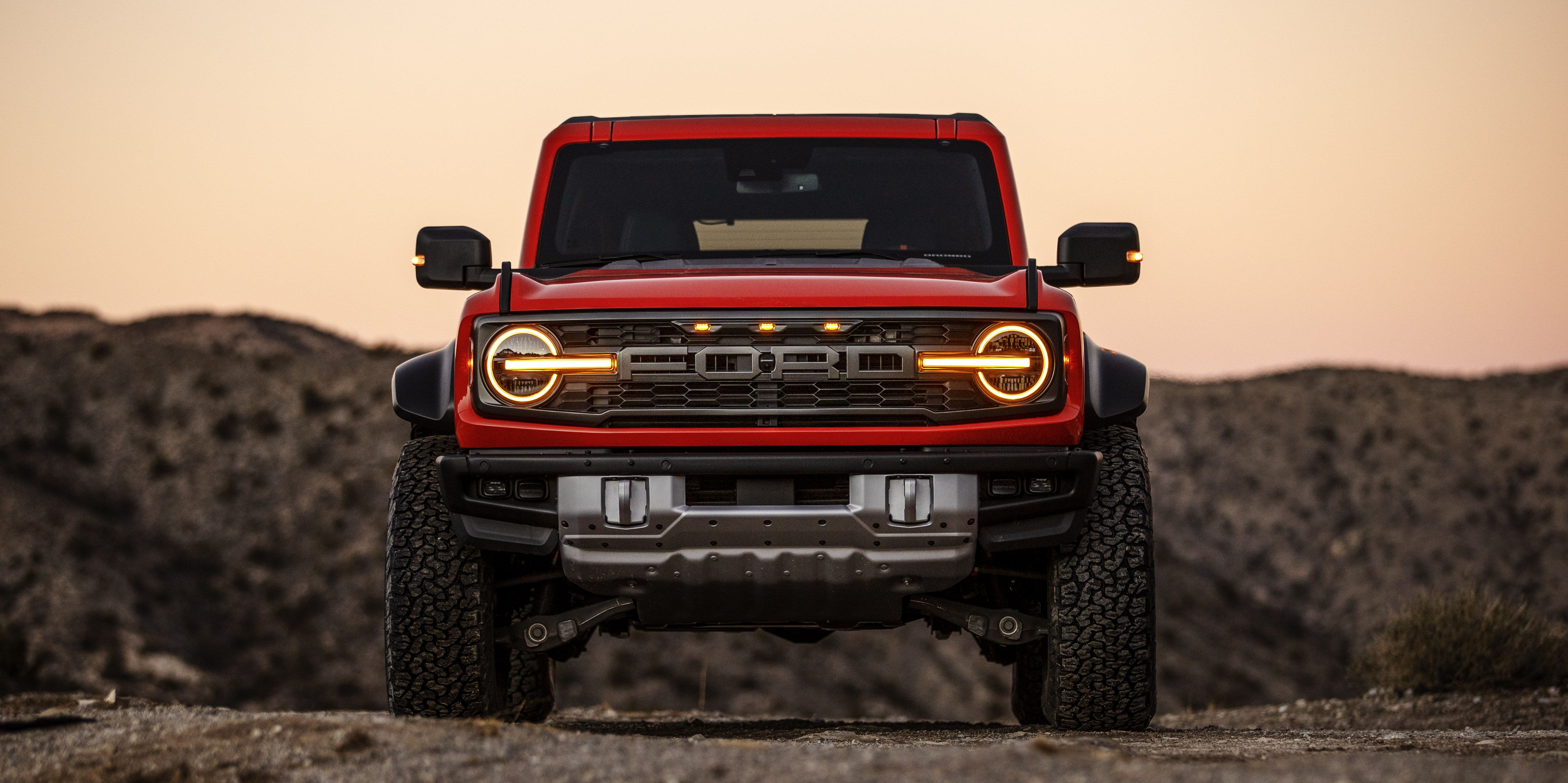 Listen to the Ford Bronco Raptor's Exhaust Sound Up Close for the First Time