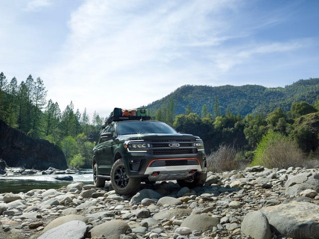 The Ford Expedition Timberline Is Gunning for the Jeep Wagoneer