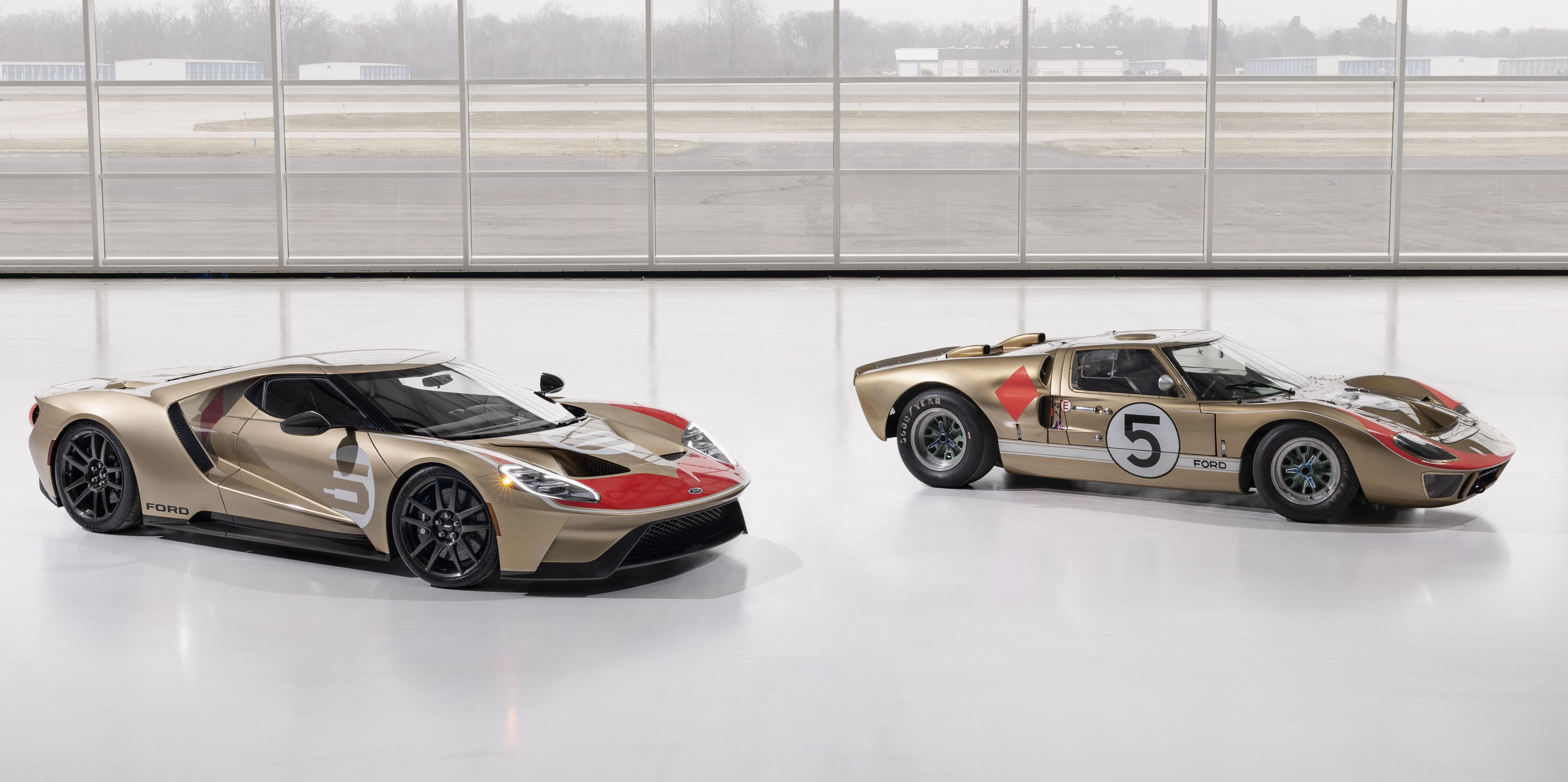 Ford GT Holman Moody Edition Pays Tribute to the '66 Le Mans 1-2-3