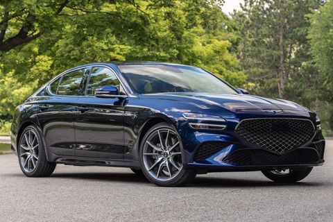 2022 genesis g70 33t awd front