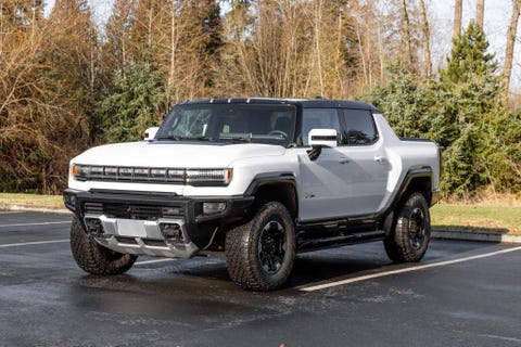 2022-gmc-hummer-ev-pickup-edition-1-2022-gmc-hummer-ev-pickup-edition-1-8e9e9625-5b73-4f8e-9a13-736244778a8b-tmthmz-05590-05591-scaled-1674073465.jpg?crop=0.670xw:1.00xh;0.132xw,0&resize=480:*